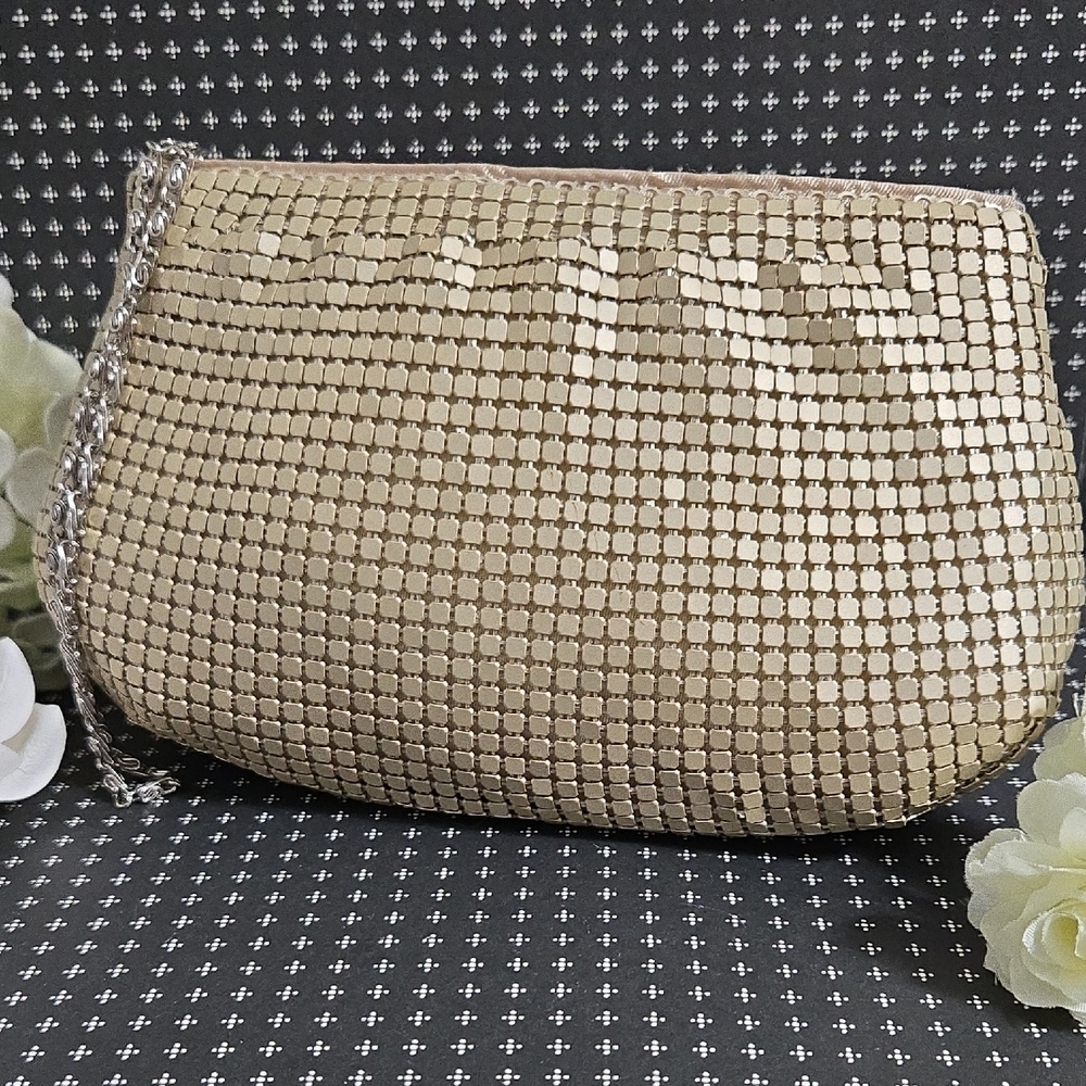 Vintage Champagne Gold Metal Mesh Chainmail Evening Bag Clutch Wristlet